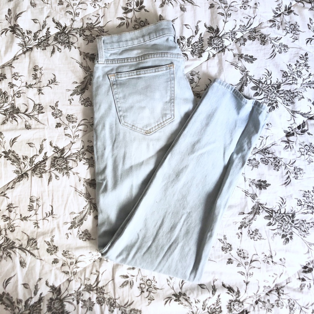 Gap light wash straight cut jeans